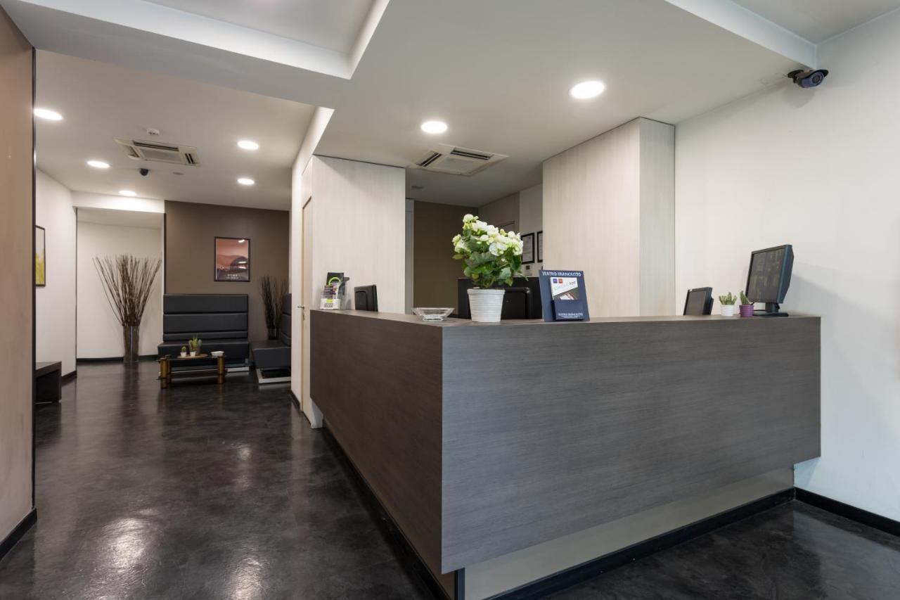 Residenza Conti Aparthotel Róma Kültér fotó
